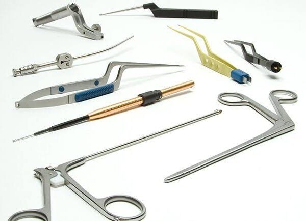 Neurosurgical Scalpels – Precision Brain Surgery Instruments